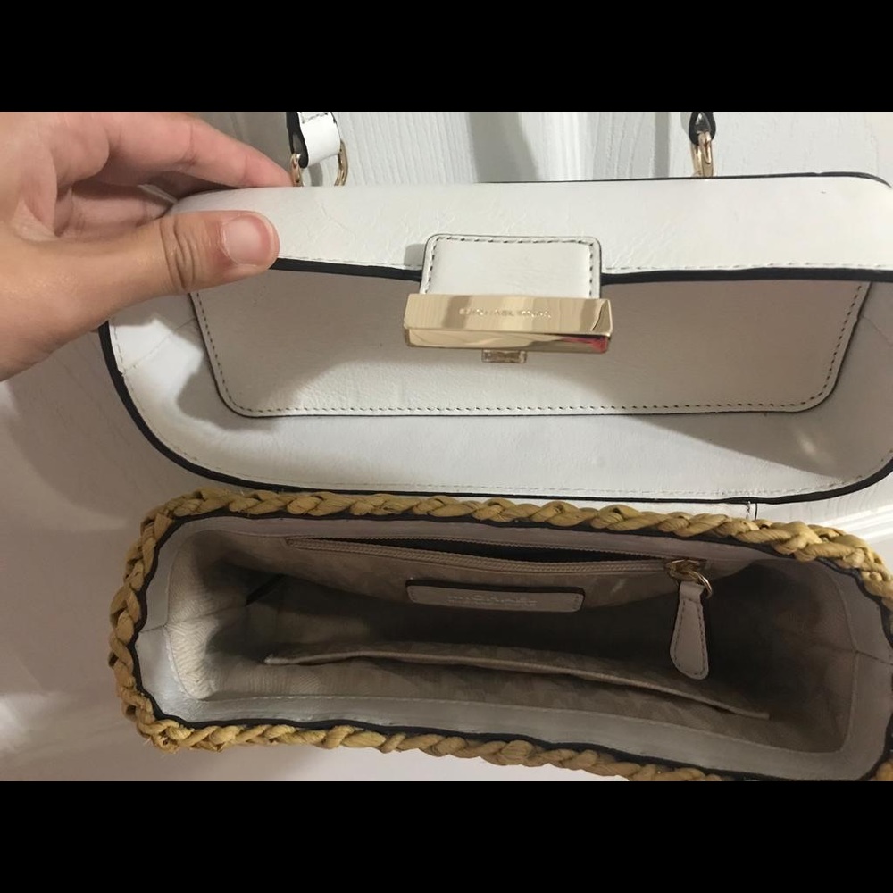 Handbag - Picture 4 of 4